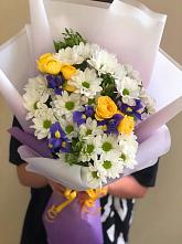 Букет цветов из:  Ирисы, Хризантемы и Розы #REPLACE_PRED# Амурске