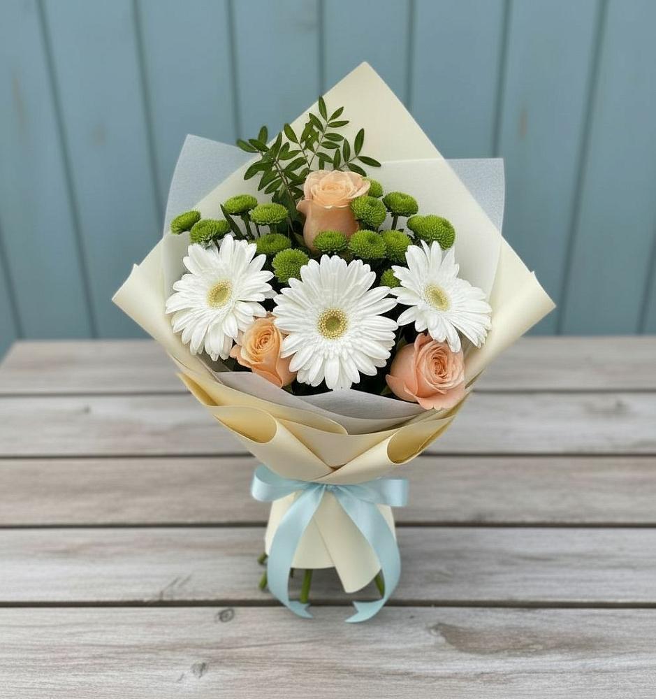 Букет цветов из: Герберы, Розы и Хризантемы в Амурске