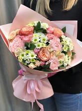 Букет цветов из:  Гвоздики, Розы и Хризантемы в Амурске